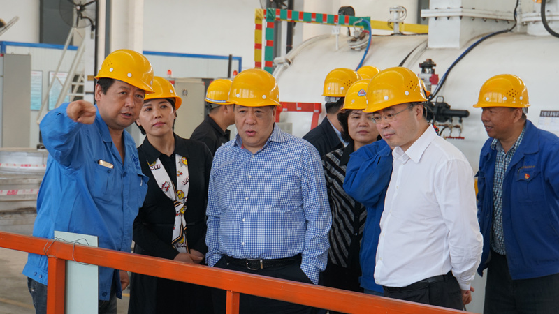 集团向导到标准热处理、、电器开关调研