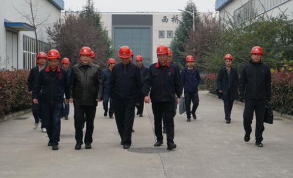 集团向导金辉带队赴：：熘岢、、、电器开关举行事情调研